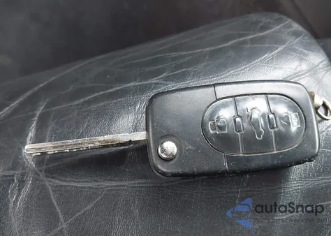 2003 Audi Tt 1.8L z USA, uszkodzony, nr VIN TRUTC28N731014658